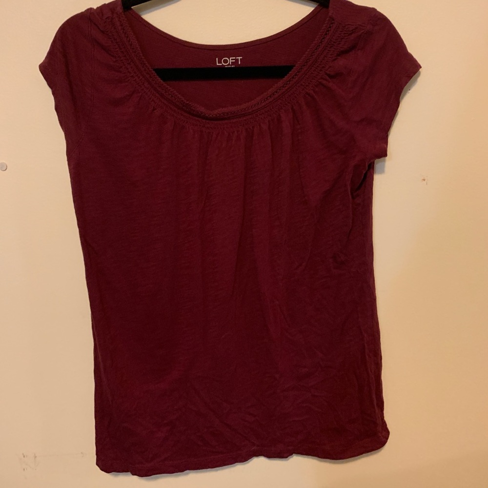 Women’s M | wine colored top | Loft